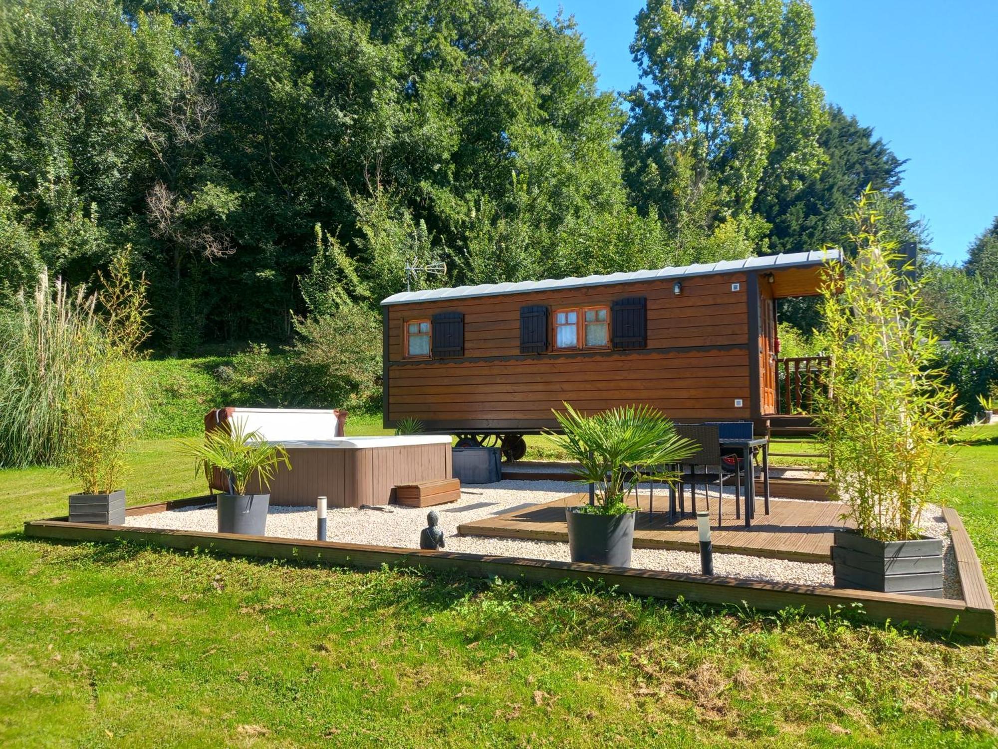 Vila L'Oasis Des Pyrenees Campuzan Exteriér fotografie