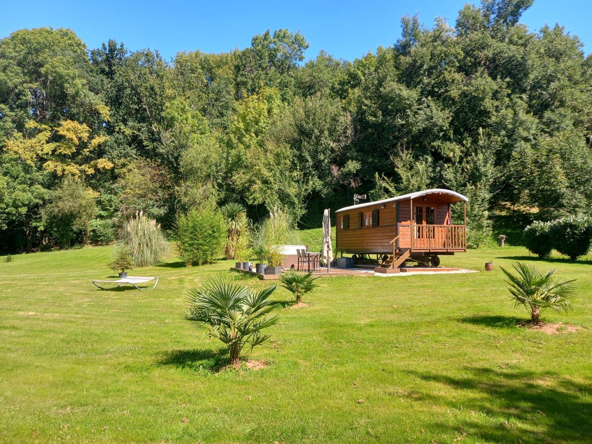 Vila L'Oasis Des Pyrenees Campuzan Exteriér fotografie